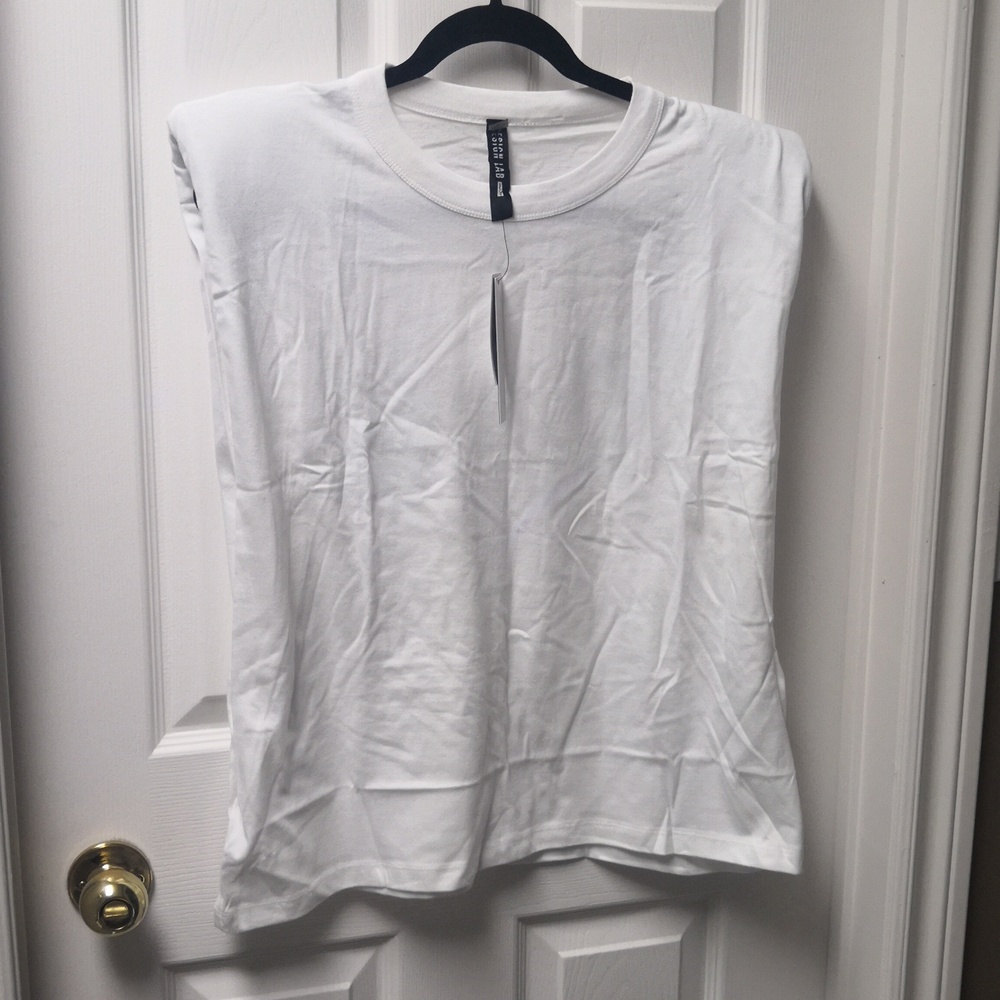 Tshirt with Shoulder Pads, sz Large